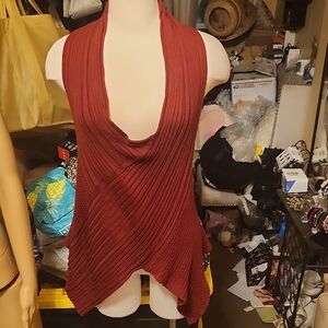 Luxury Vivienne Tam Knit Racer Back Top NWT Sz. L Ribbed Crochet Hankie Hem Wine